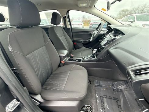 Used 2015 Ford Focus SE image 21