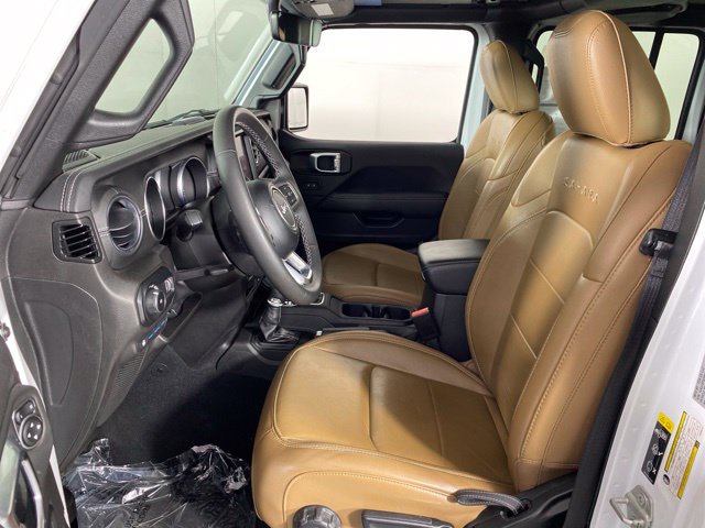 Used 2023 Jeep Wrangler Unlimited Sahara AWD/4WD image 14