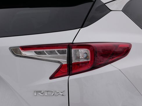 Certified 2025 Acura RDX w/Technology Package image 17
