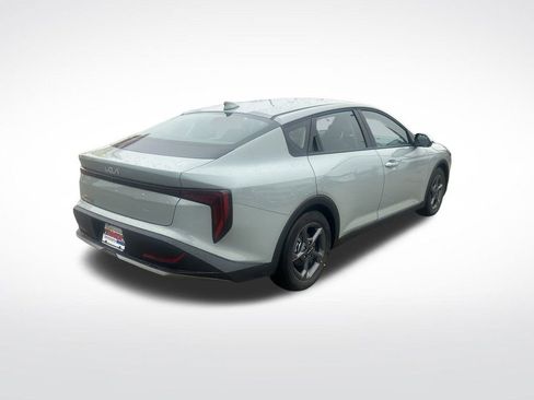 New 2025 Kia K4 LXS image 5