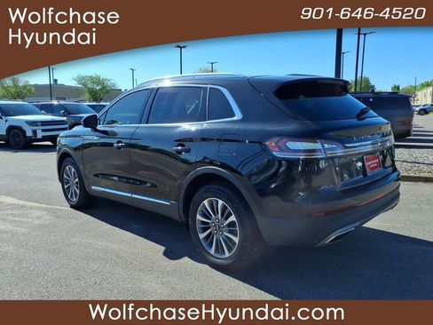 Used 2023 Lincoln Nautilus AWD w/ Premium Package image 3