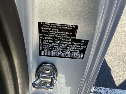 Used 2016 Porsche 911 Turbo S image 31