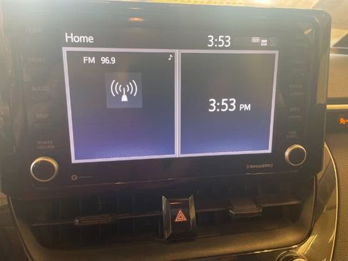 Used 2022 Toyota Corolla LE FWD image 18