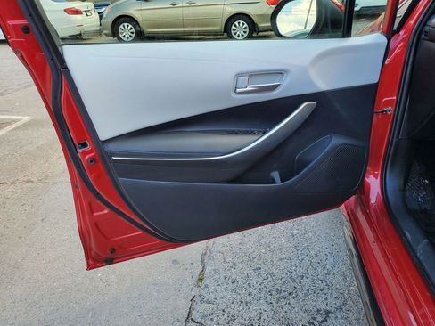 Used 2021 Toyota Corolla SE w/ Carpet Mat Package (TMS) image 23