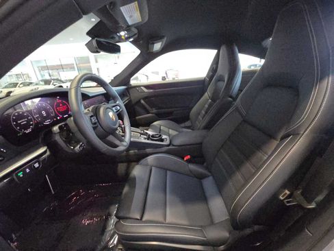 Used 2025 Porsche 911 Carrera S RWD image 20