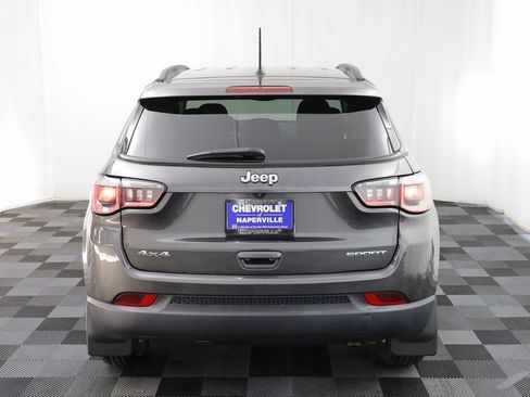 Used 2018 Jeep Compass Sport image 17