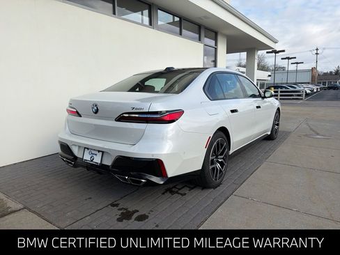 Certified 2024 BMW 760i xDrive w/ Executive Package AWD/4WD image 5