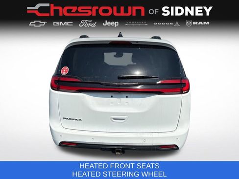 Used 2024 Chrysler Pacifica Touring-L w/ Road Tripper Package FWD image 4