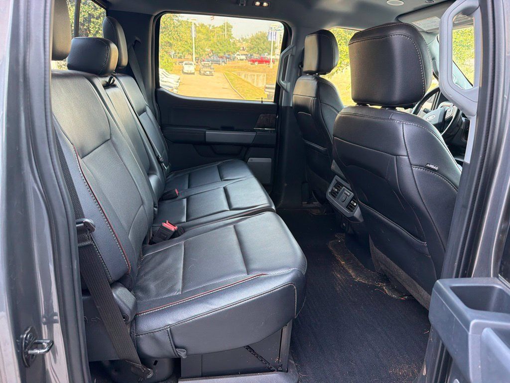 Used 2023 Ford F350 Lariat w/ Lariat Ultimate Package AWD/4WD image 10