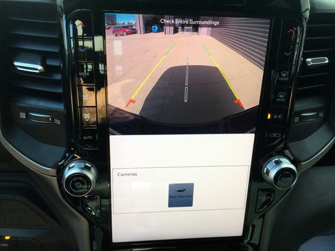 New 2026 RAM 3500 Tradesman AWD/4WD image 17