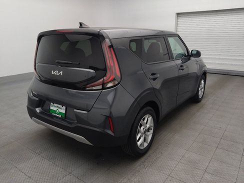 Used 2025 Kia Soul LX FWD image 9