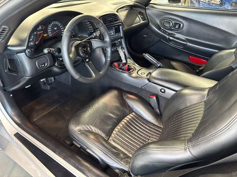 Used 2002 Chevrolet Corvette Z06 w/ Memory Pkg image 50