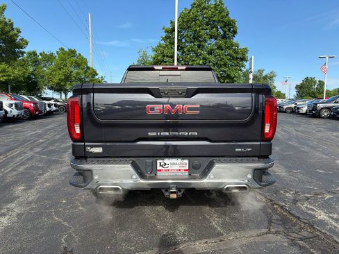 Used 2023 GMC Sierra 1500 SLT w/ SLT Premium Plus Package AWD/4WD image 7