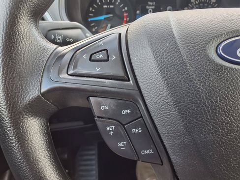 Used 2019 Ford Edge SE w/ SE Fleet Driver's Package FWD image 14