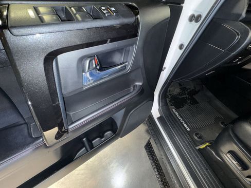 Used 2018 Toyota 4Runner TRD Off-Road Premium w/ Wilderness Package image 21