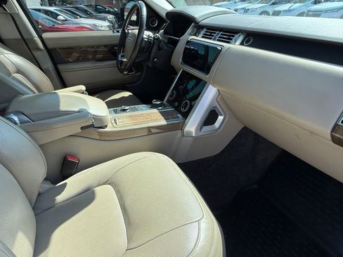 Used 2019 Land Rover Range Rover HSE AWD/4WD image 6