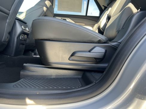 New 2026 Ford Explorer Active w/ Active Comfort Package image 27