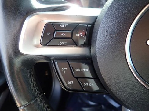 Used 2018 Ford Mustang Coupe image 14