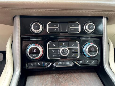 Used 2021 GMC Yukon Denali image 25