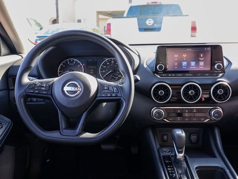 Used 2025 Nissan Sentra S image 21