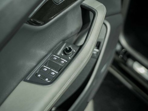 Certified 2024 Audi Q8 Premium Plus w/ Premium Plus Package image 23