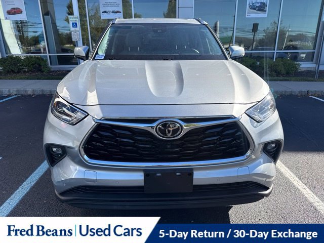 Used 2022 Toyota Highlander Limited AWD/4WD image 23