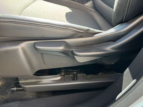 Used 2025 Buick Encore GX Preferred image 23