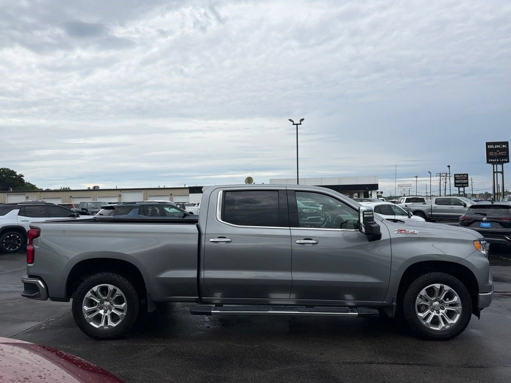 Used 2023 Chevrolet Silverado 1500 LTZ w/ Technology Package AWD/4WD image 2