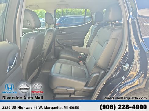 Used 2021 GMC Acadia SLT w/ Technology Package AWD/4WD image 24