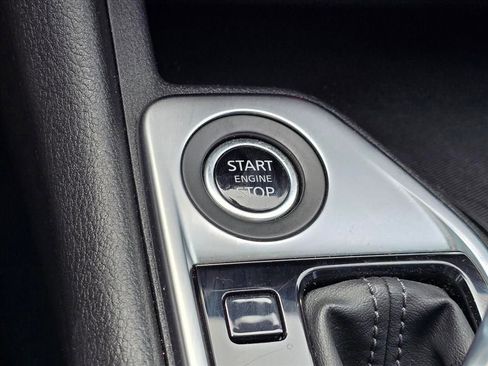 Used 2024 Nissan Sentra SV FWD image 17