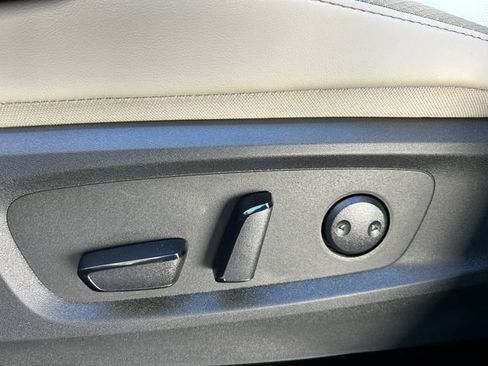 New 2026 Nissan Pathfinder SL image 11