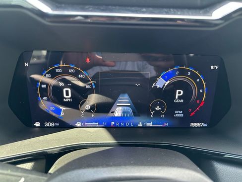 Used 2024 Chevrolet Colorado LT w/ LT Convenience Package II image 35