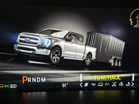 Used 2023 Ford F150 Lariat w/ Equipment Group 502A High AWD/4WD image 35