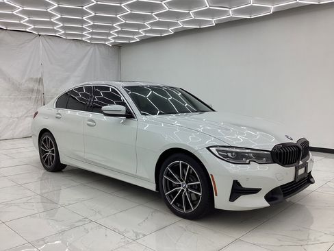 Used 2021 BMW 330e xDrive w/ Convenience Package AWD/4WD image 7