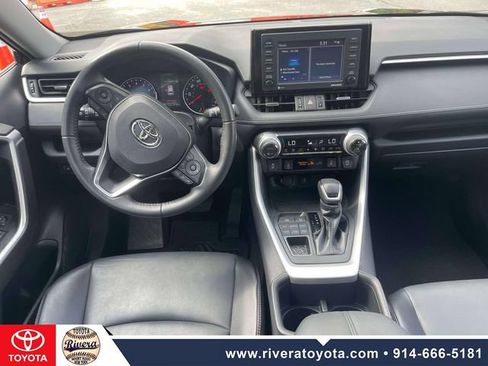 Used 2022 Toyota RAV4 XLE Premium AWD/4WD image 14