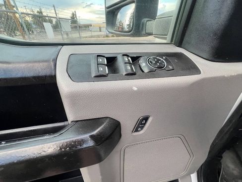 Used 2017 Ford F550 4x4 Crew Cab Super Duty image 14