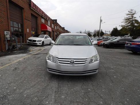 Used 2006 Toyota Avalon image 3