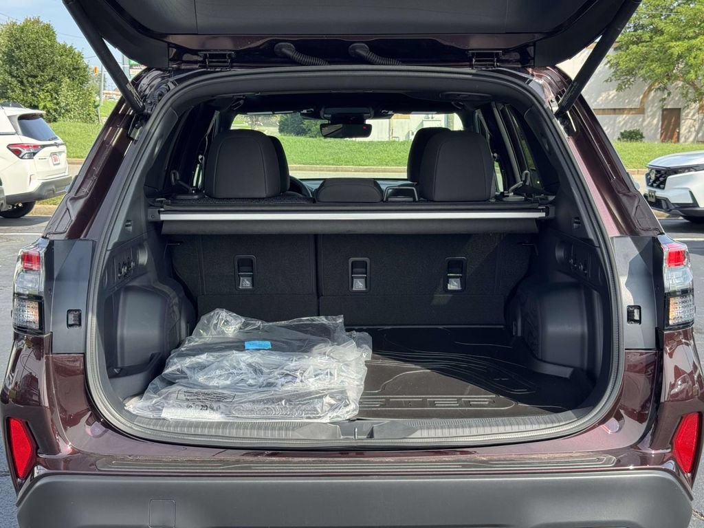 Used 2026 Subaru Forester Premium AWD/4WD image 14