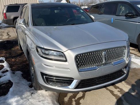 Used 2019 Lincoln Nautilus Reserve image 1