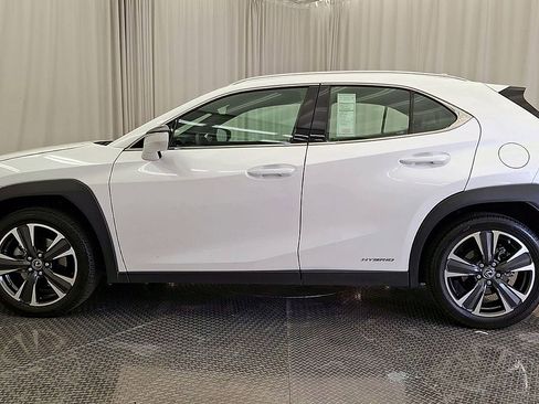 Used 2019 Lexus UX 250h w/ Premium Package AWD/4WD image 8