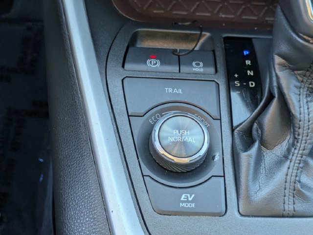 Used 2023 Toyota RAV4 Limited AWD/4WD image 16