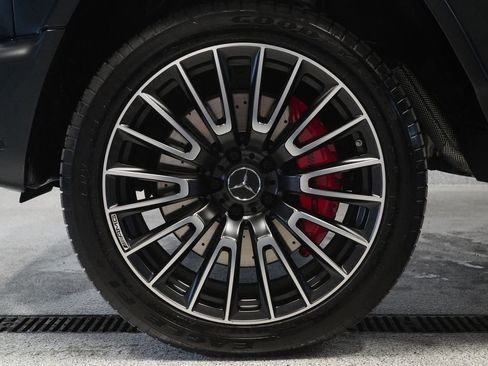 Certified 2025 Mercedes-Benz G 63 AMG 4MATIC image 9