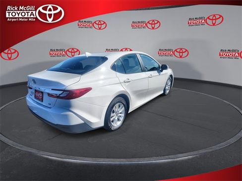 Certified 2025 Toyota Camry LE image 8