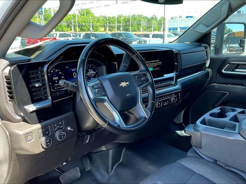 Used 2024 Chevrolet Silverado 3500 LT w/ Convenience Package AWD/4WD image 12