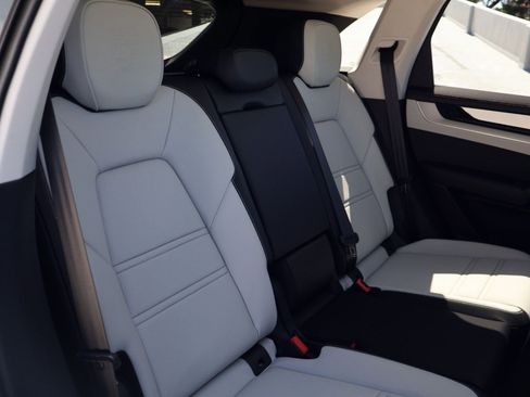 New 2026 Porsche Cayenne AWD/4WD image 23