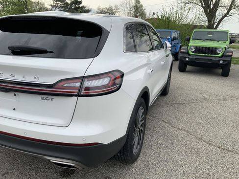 Used 2020 Lincoln Nautilus Reserve image 19