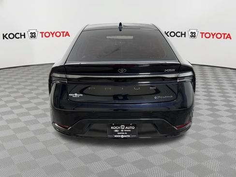 Used 2024 Toyota Prius Prime FWD image 7