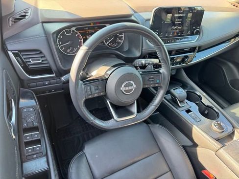 Used 2023 Nissan Rogue SL w/ SL Premium Package image 20