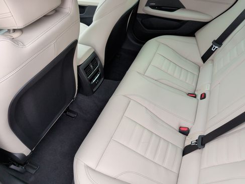 Used 2025 BMW i4 xDrive40i w/ Premium Package AWD/4WD image 34