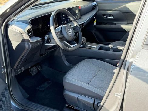 New 2026 Nissan Kicks SV w/ SV Premium Package FWD image 11